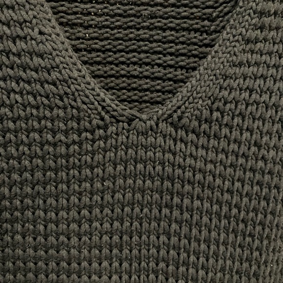 The Reset - R Label- The Breezy Size small - Picture 8 of 9